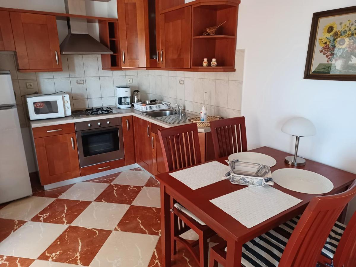 Apartmani Ivic Paka Rab Banjol Eksteriør billede