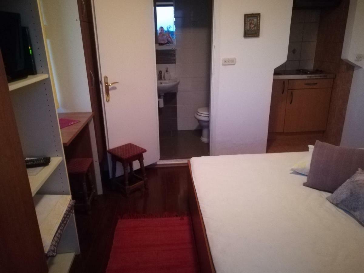 Apartmani Ivic Paka Rab Banjol Eksteriør billede